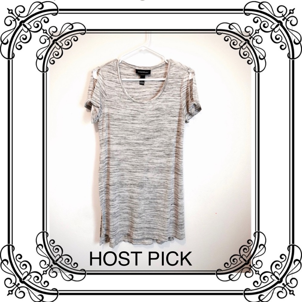 Wendy Bellissimo GUC Maternity Top
